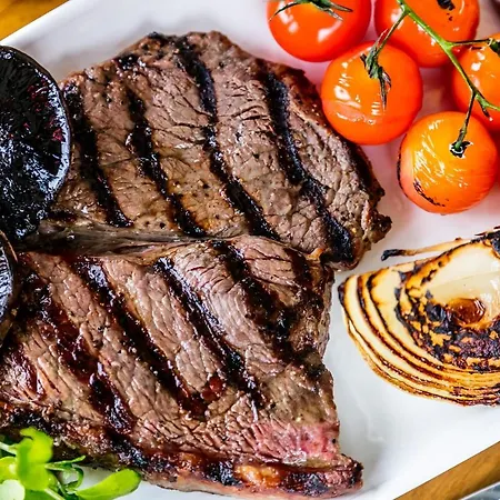 The Penthouse @ Carus Apartamento