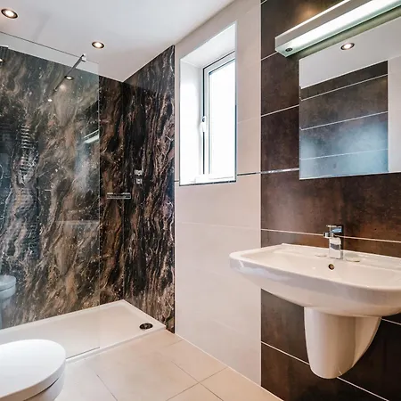 The Penthouse @ Carus Apartment Kendal
