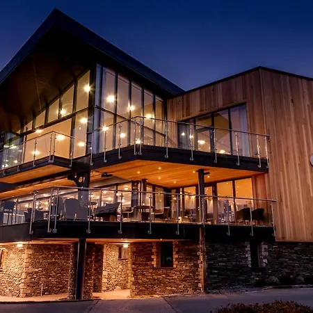 شقة The Penthouse @ Carus *