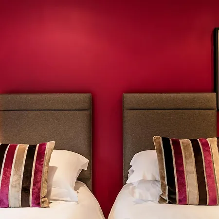 The Penthouse @ Carus * كندال