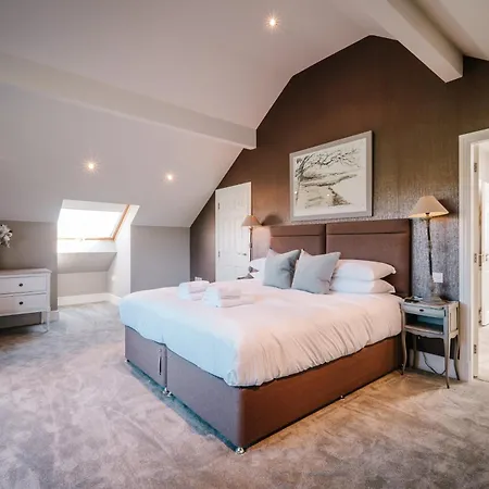The Penthouse @ Carus